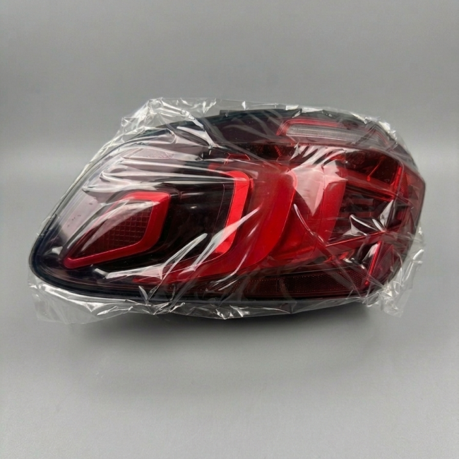 MG-Genuine-HS-Right-OS-Light-10823344